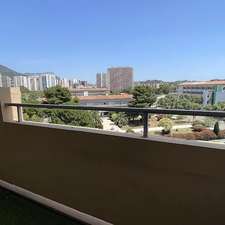 Lägenhet T4 With Balcony Near Downtown Toulon